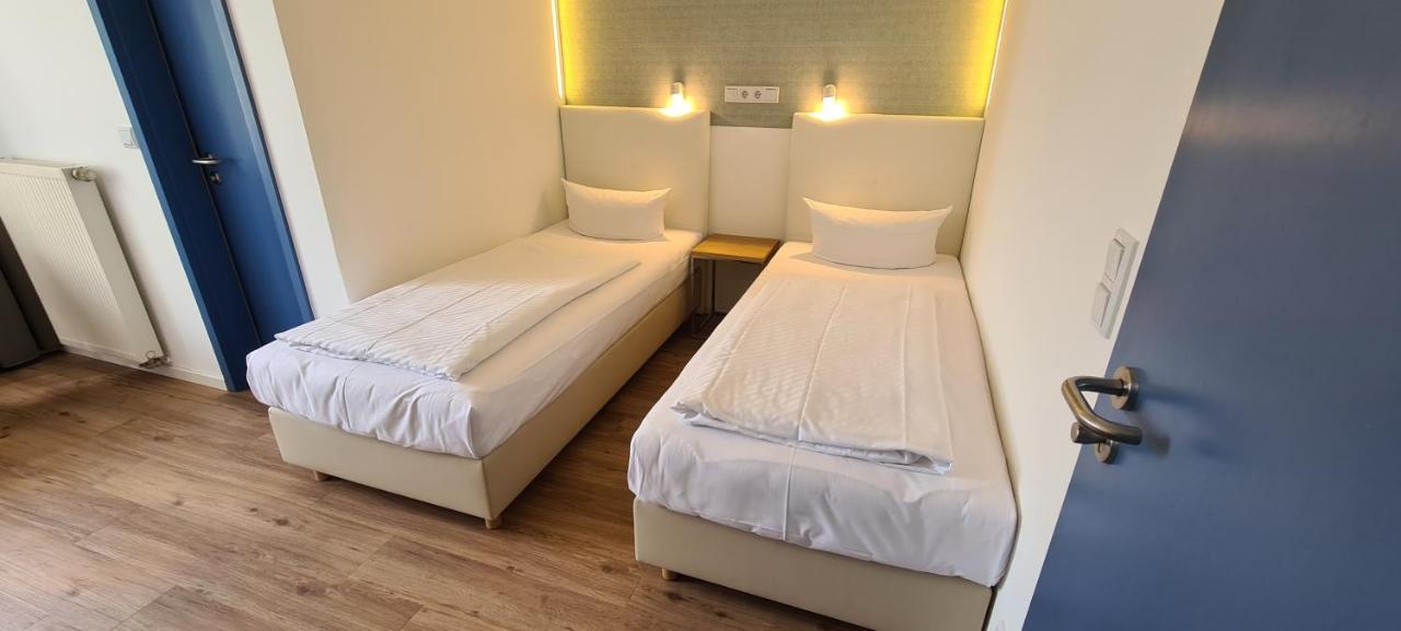 Hotel Spreeufer Люббен Экстерьер фото